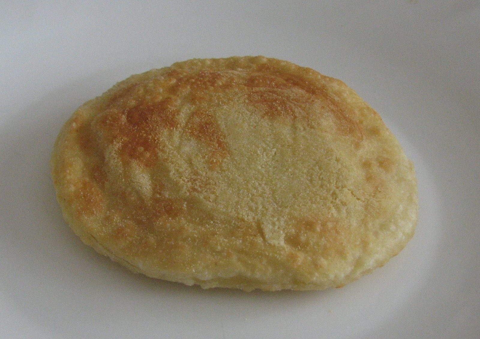 Golden seadas with strawberry-tree honey